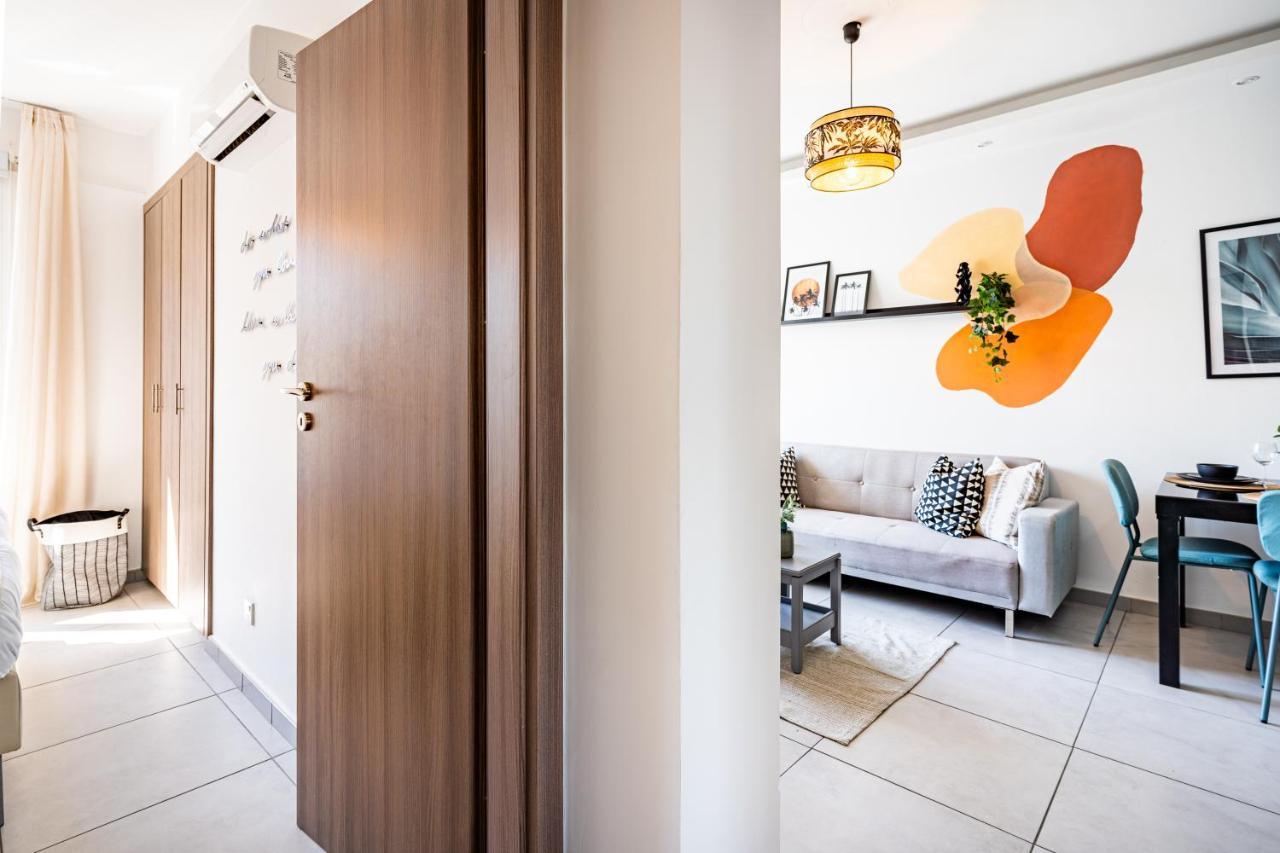 Made With Love 1-Br Apt By Finikoudes Beach Larnaca Bagian luar foto